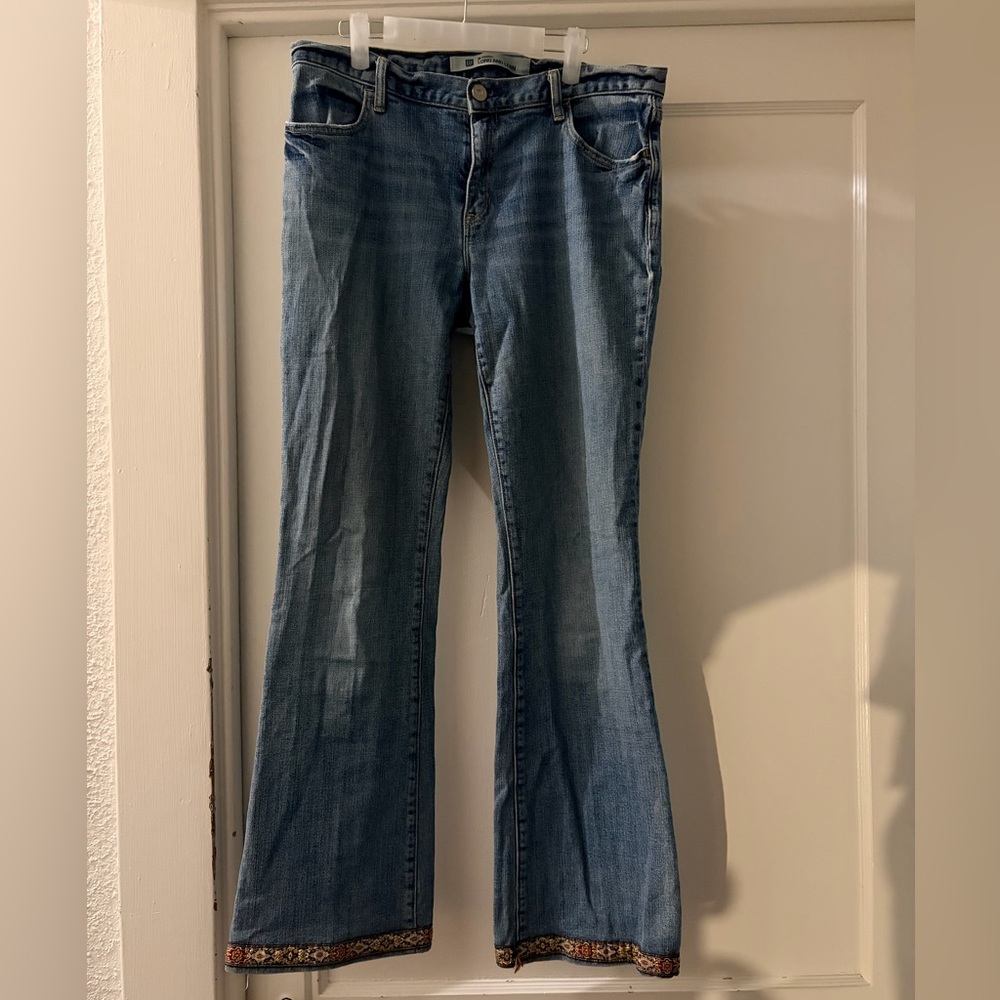 Women's vintage embroidered Blue Jeans